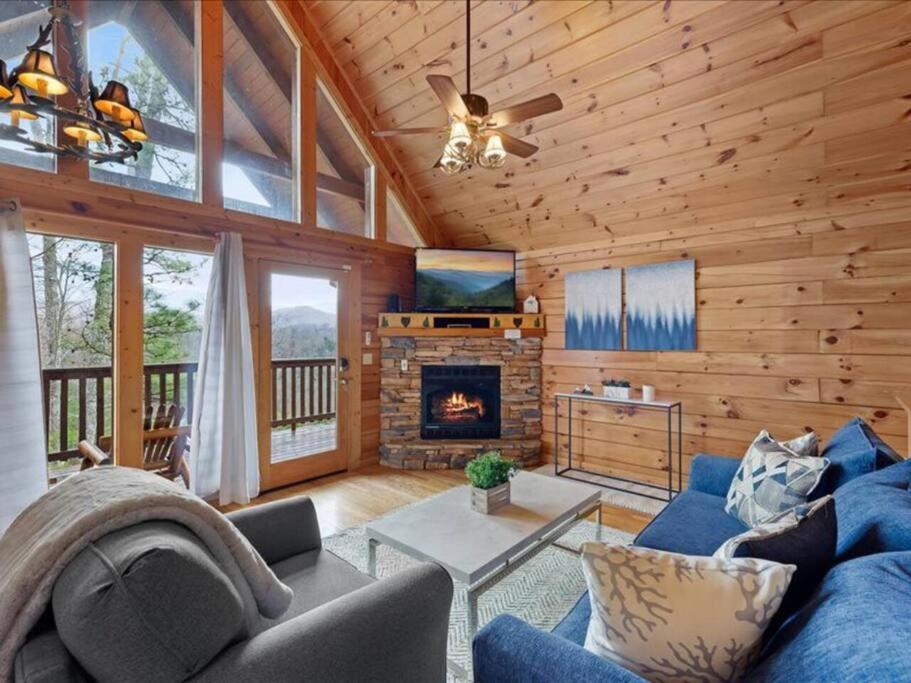 Villa Breathtaking Views Of The Smokies, 3 Mins To Gatlinburg Exterior foto